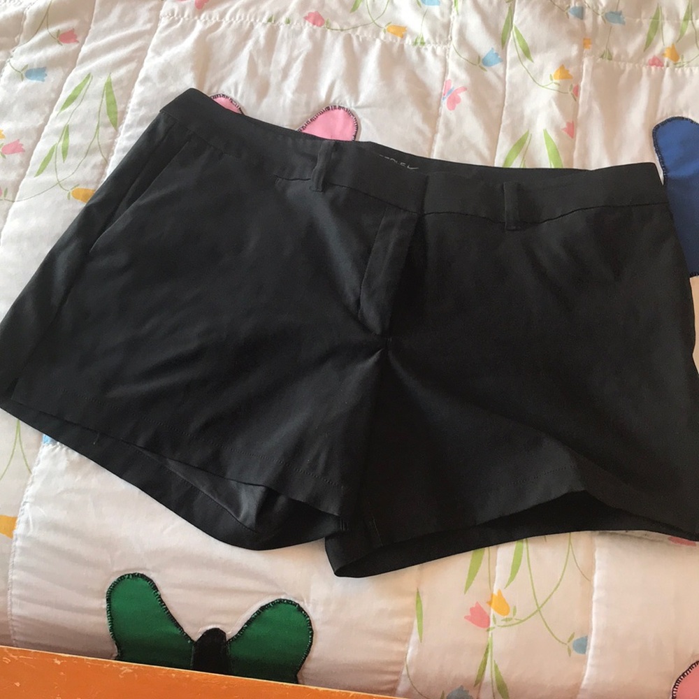 Great Condition Women’s Nike Dri-Fit Golf Shorts